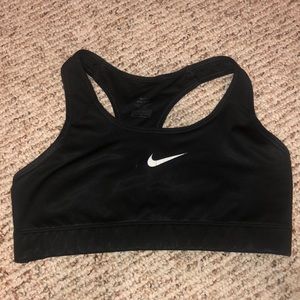 Black nike sports bra